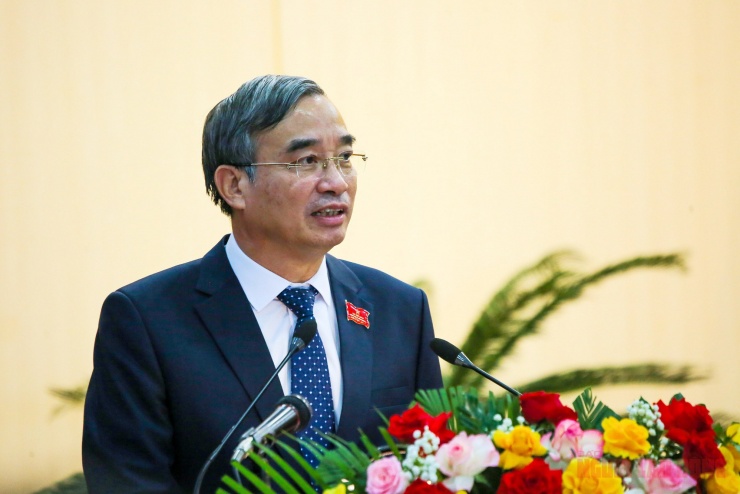 Ông Lê Trung Chinh phát biểu tại kỳ họp HĐND TP Đà Nẵng chiều 23-6