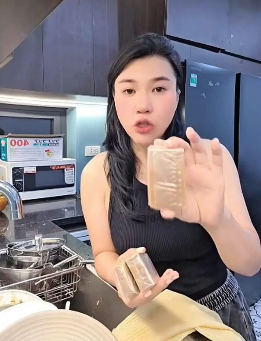 TikToker bán cao ngựa cho trẻ em.