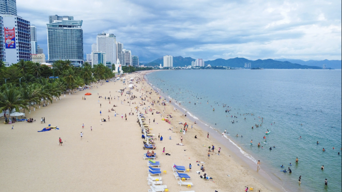 Biển Nha Trang nhìn từ trên cao. Ảnh: Đức Thảo