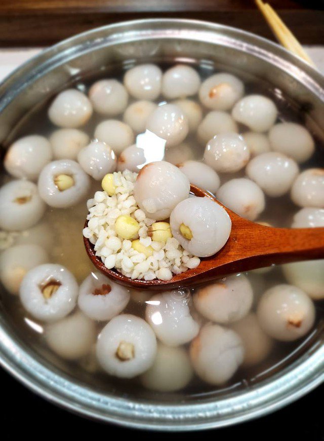 Quả vải chín rộ giá bán ‘rẻ như cho’, chị em mách nhau cách làm món ngon giải nhiệt lạ miệng ngày hè - 5