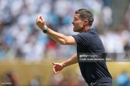 Real Madrid thoát hiểm trước Pachuca: Alonso không hài lòng với thẻ đỏ của Asencio