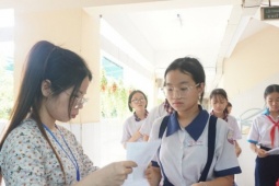 Lộ diện 2 thủ khoa lớp 10 tại TP.HCM
