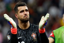 Trực tiếp chuyển nhượng trưa 23/6: MU sẽ chỉ bán Onana nếu mua được Diogo Costa