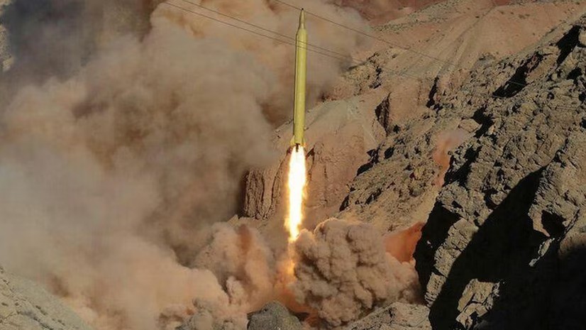 Tên lửa Ghadr của Iran (ảnh: Tasnim)