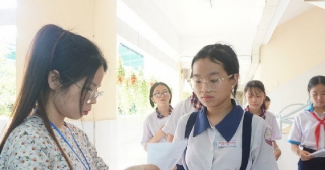 Lộ diện 2 thủ khoa lớp 10 tại TP.HCM