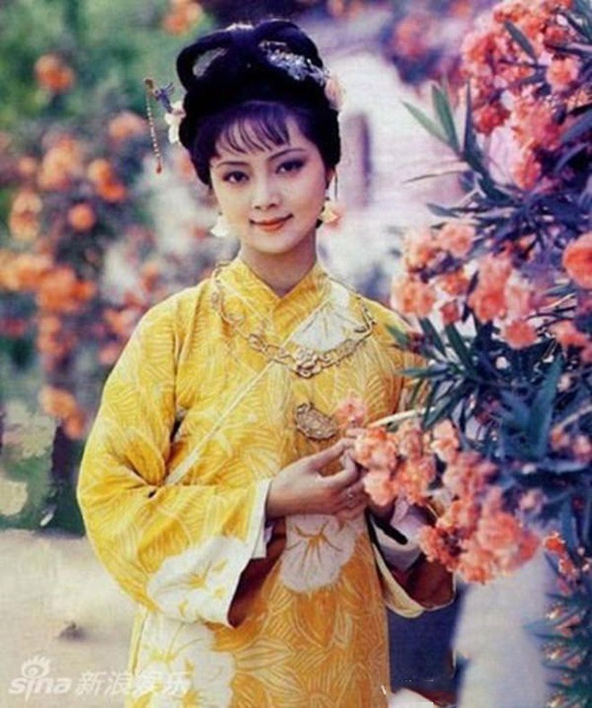 Cuộc sống tuổi 60 của mỹ nhân "Hồng Lâu Mộng", rời làng giải trí vẫn dính tai tiếng - 2