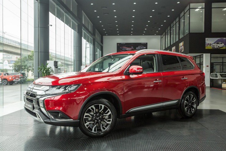 Mitsubishi Outlander liệu còn 