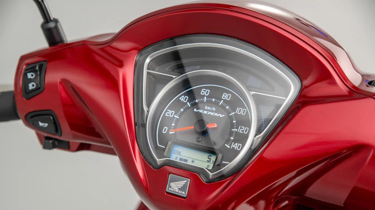 Honda Vision 110 bán tại trời Âu giá tới trăm triệu đồng - 3