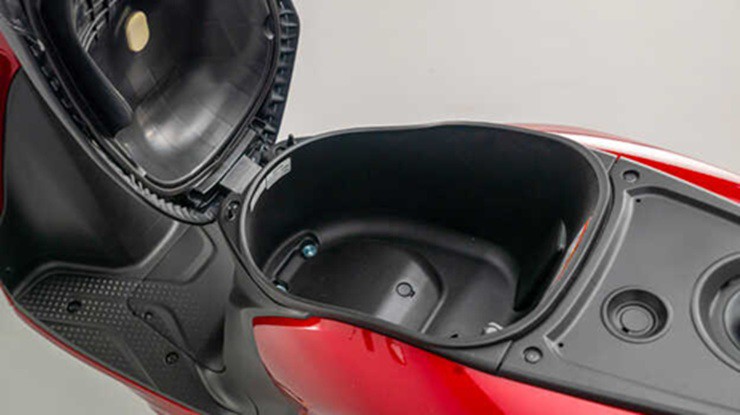 Honda Vision 110 bán tại trời Âu giá tới trăm triệu đồng - 5