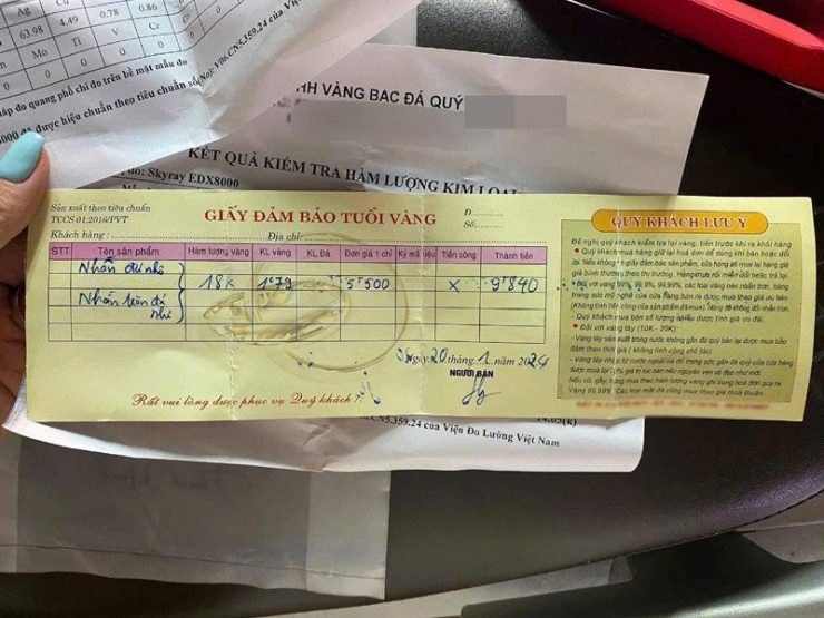 Giấy mua vàng tại thời điểm tháng 1/2024. Ảnh: P.H.Y.