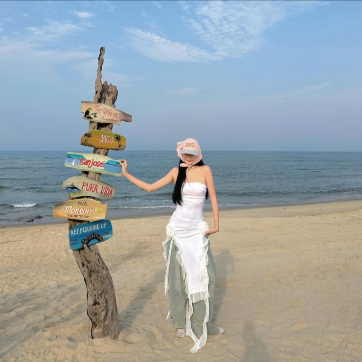 Tìm về với biển Quảng Bình.