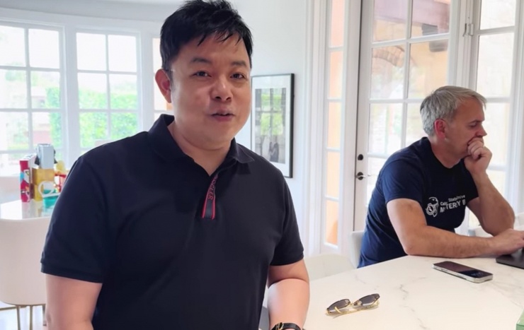 Quang Lê và chồng Bích Tuyền&nbsp;