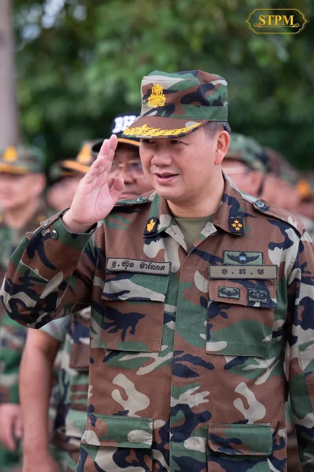 Thủ tướng Campuchia thăm lực lượng tuyến đầu - 1