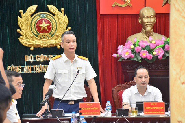 Ông Vũ Mạnh Cường - Chi cục trưởng Chi cục Thuế Khu vực I phát biểu về việc tăng cường công tác kiểm tra, giám sát hoạt động kinh doanh qua mạng.