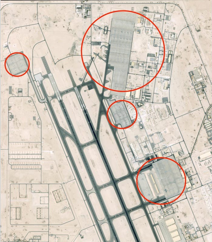 Ảnh vệ tinh căn cứ Al Udeid ngày 19/6 cho thấy những chiếc phi cơ cỡ lớn, đắt tiền đã được chuyển khỏi đường băng ở Al Udeid. Ảnh: Business Insider