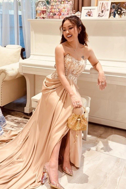 Vân Hugo sống thảnh thơi trong căn nhà rộng rãi. Ảnh: FB Vân Hugo.
