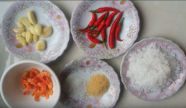 Nguyên liệu làm muối Tây Ninh.