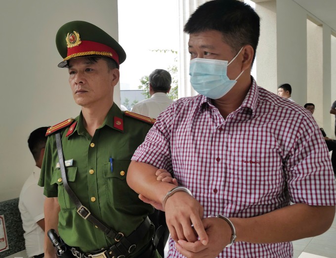 Ông Đặng Trung Hoành, cựu Chánh văn phòng huyện ủy Mang Thít, tỉnh Vĩnh Long.