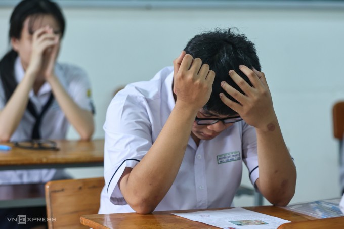 Thí sinh thi tốt nghiệp THPT năm 2024 tại TP HCM. Ảnh: Quỳnh Trần