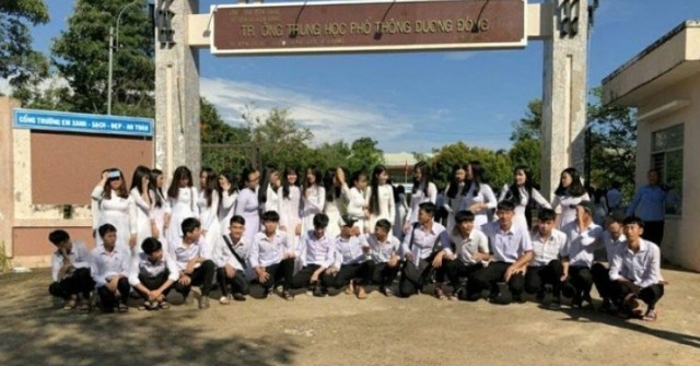 Một học sinh ở Phú Quốc than thở vì phải đóng tiền ủng hộ kỳ thi