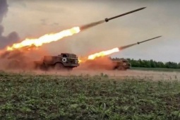 Nga công phá phòng tuyến Donetsk, nhắm vào 5 mục tiêu mới