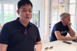 Nam ca sĩ Việt nghi bị hại, phải tìm tới cầu cứu một tỷ phú Mỹ