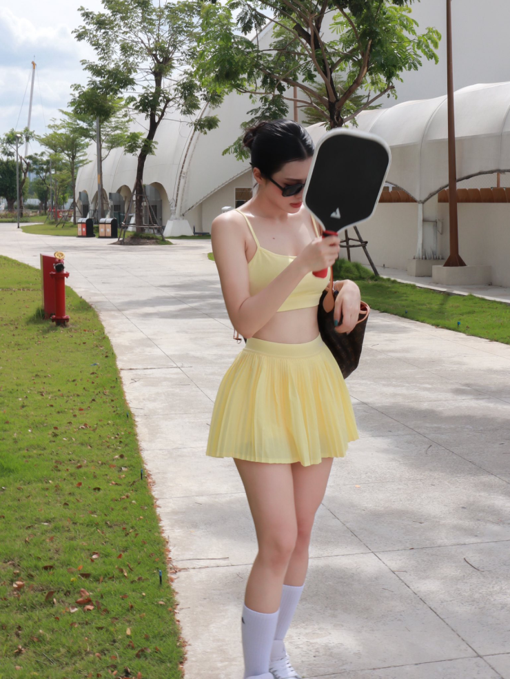 Cao Quyên thẳng thắn chia sẻ cô bắt nhịp chậm ở giải đấu lần này và xác định đây là điểm cần cải thiện để tiến xa hơn trong tương lai. Hiện tại, cô tập trung phát triển song song hai lĩnh vực là người mẫu ảnh và vận động viên pickleball, bởi cô cảm thấy pickleball dễ chơi, đỡ tốn sức hơn cầu lông và phù hợp với bản thân.
