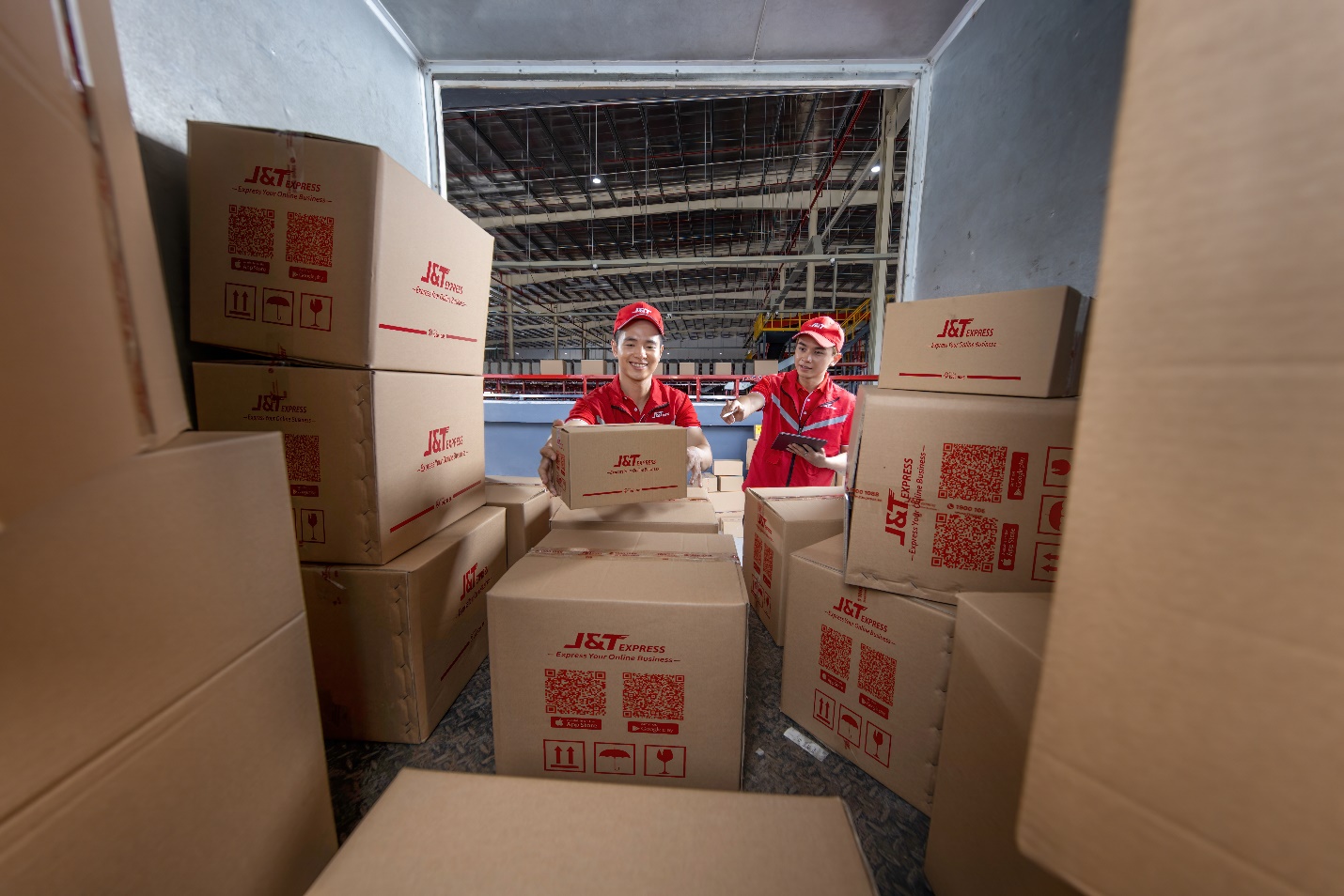 Một trong những ưu điểm trong giải pháp logistics “đo ni đóng giày” của J&amp;T là khả năng tùy chỉnh dịch vụ theo từng mô hình kinh doanh