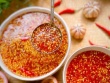Cách pha nước mắm chua ngọt ngon đỉnh chóp, tỏi ớt nổi, để cả tháng không hỏng