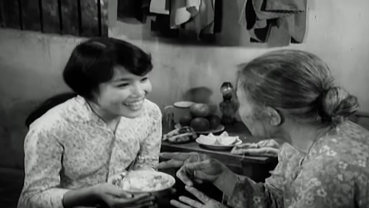 Diễn viên Tú Oanh vào vai Lài, con gái ông Cơ. Ban đầu Lài là người hiền lành nhưng khi chứng kiến cha mất tức tưởi, tâm lý cô có sự thay đổi. Hóa thân Lài, Tú Oanh được đánh giá cao nhờ lối diễn tự nhiên, truyền tải nội tâm nhân vật sâu sắc.