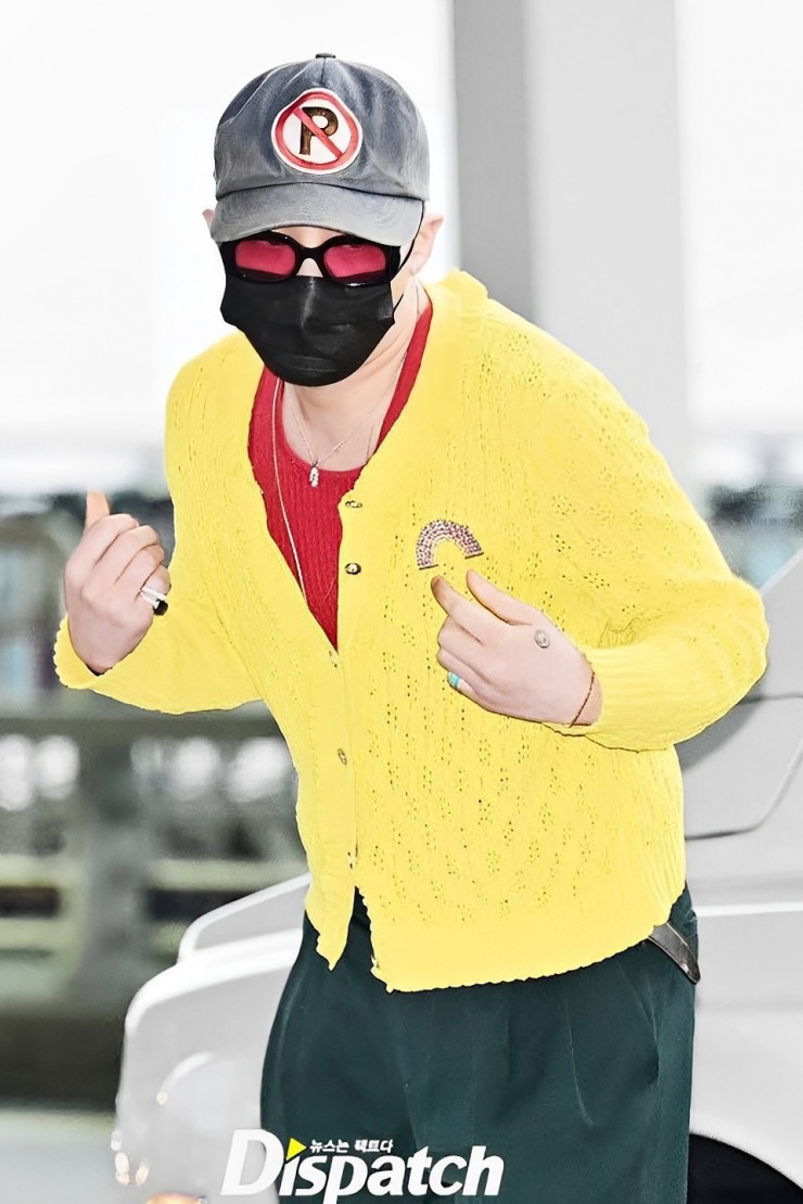 &nbsp; G-Dragon được săn đón tại sân bay. Video: RNX TV Korea Ent