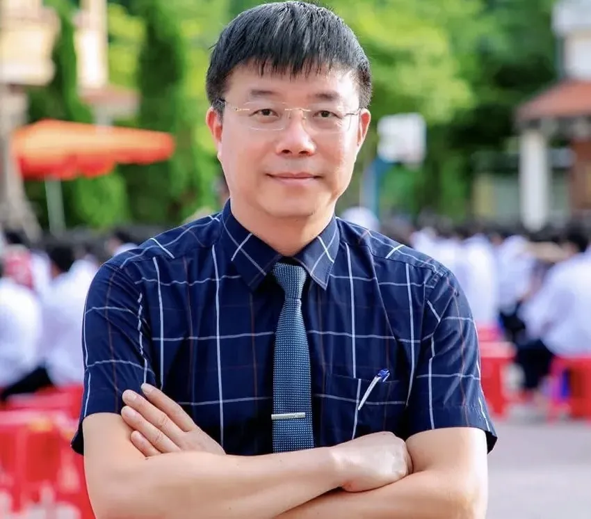 Thầy Nguyễn Minh Quý, hiệu trưởng trường THPT Mạc Đĩnh Chi (Hải Phòng). Ảnh: NVCC