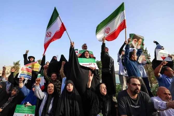 Người dân Iran ăn mừng sau thỏa thuận ngừng bắn. Ảnh: AFP Người dân Iran ăn mừng sau thỏa thuận ngừng bắn. Ảnh: AFP