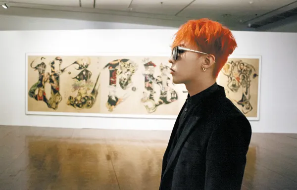 Khám phá căn penthouse của G-Dragon: Đẹp như bảo tàng nghệ thuật đương đại - 1
