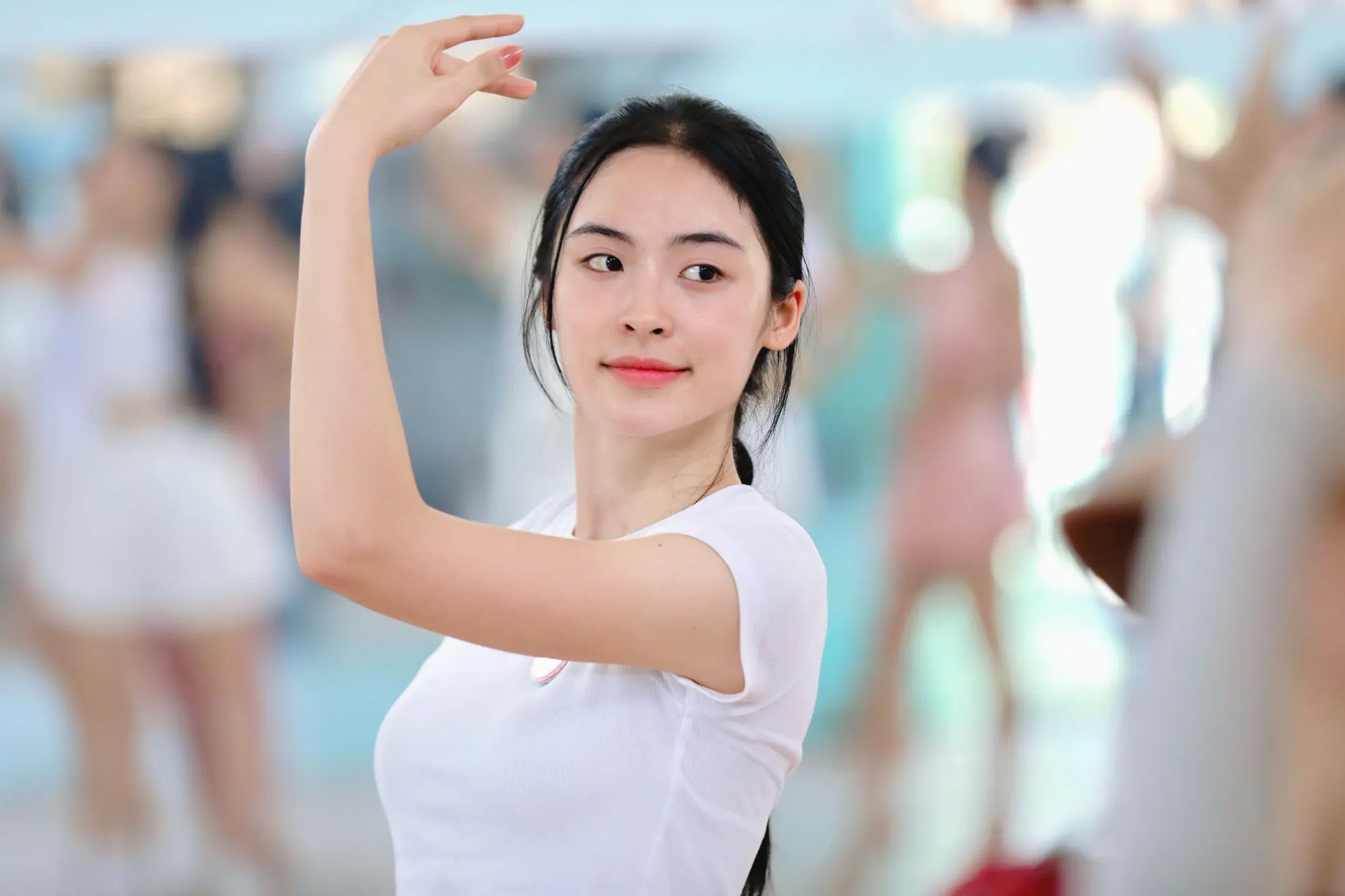 Thí sinh có hơn 40 người thân vào Huế cổ vũ trong đêm chung kết Hoa hậu Việt Nam - 2