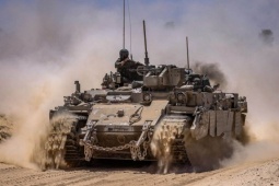 Thiết giáp Israel ở Gaza bị gài bom, 7 binh sĩ thiệt mạng