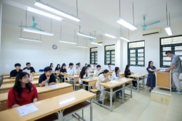 Sáng nay, gần 1,17 triệu thí sinh thi môn đầu tiên kỳ thi tốt nghiệp THPT 2025