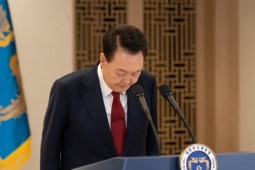 Công tố viên Hàn Quốc xin lệnh bắt cựu tổng thống Yoon Suk-yeol