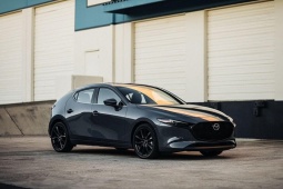 Giá xe Mazda3 tháng 6/2025, lăn bánh từ 662 triệu đồng