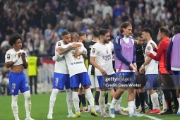 Tin mới nhất bóng đá sáng 25/6: Lyon bị giáng xuống chơi ở Ligue 2