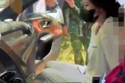 Bắt quả tang  " hot girl "  cùng đồng phạm buôn ma túy trên xe Mercedes tiền tỉ