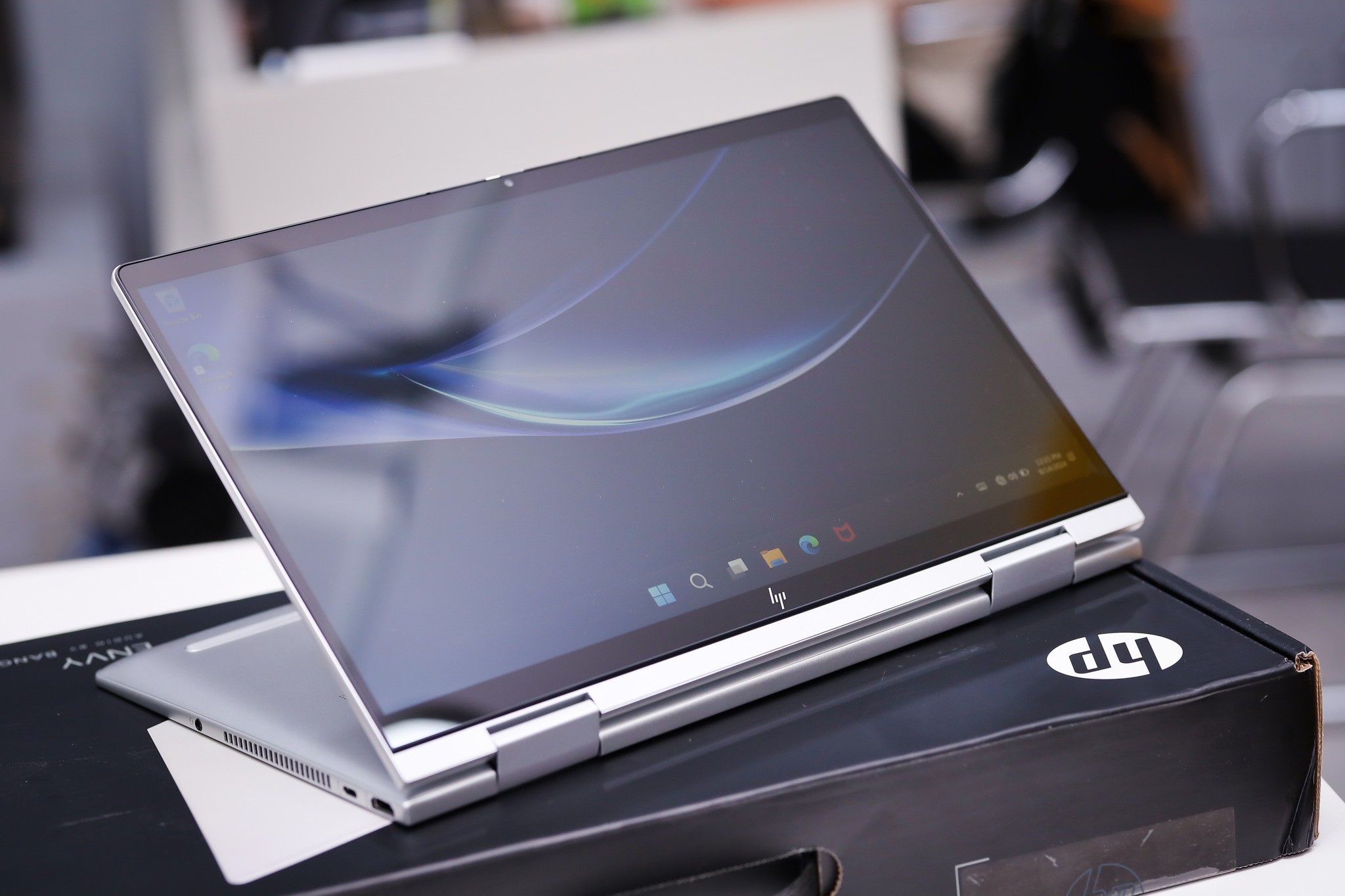 HP ENVY X360 2 in 1 14 R5