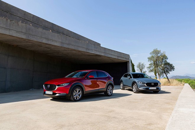 Giá xe Mazda CX-30 niêm yết và lăn bánh tháng 6/2025 - 1