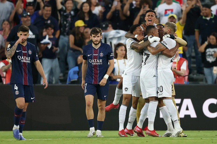 Botafogo đánh bại&nbsp;nhà vô địch Champions League PSG