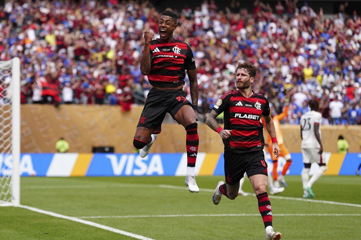 Flamengo quật ngã nhà vô địch&nbsp;Conference League Chelsea