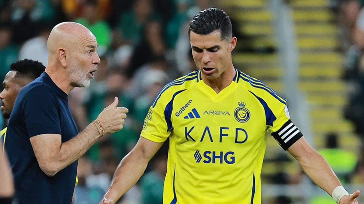 HLV Pioli bị&nbsp;Al Nassr chấm dứt hợp đồng