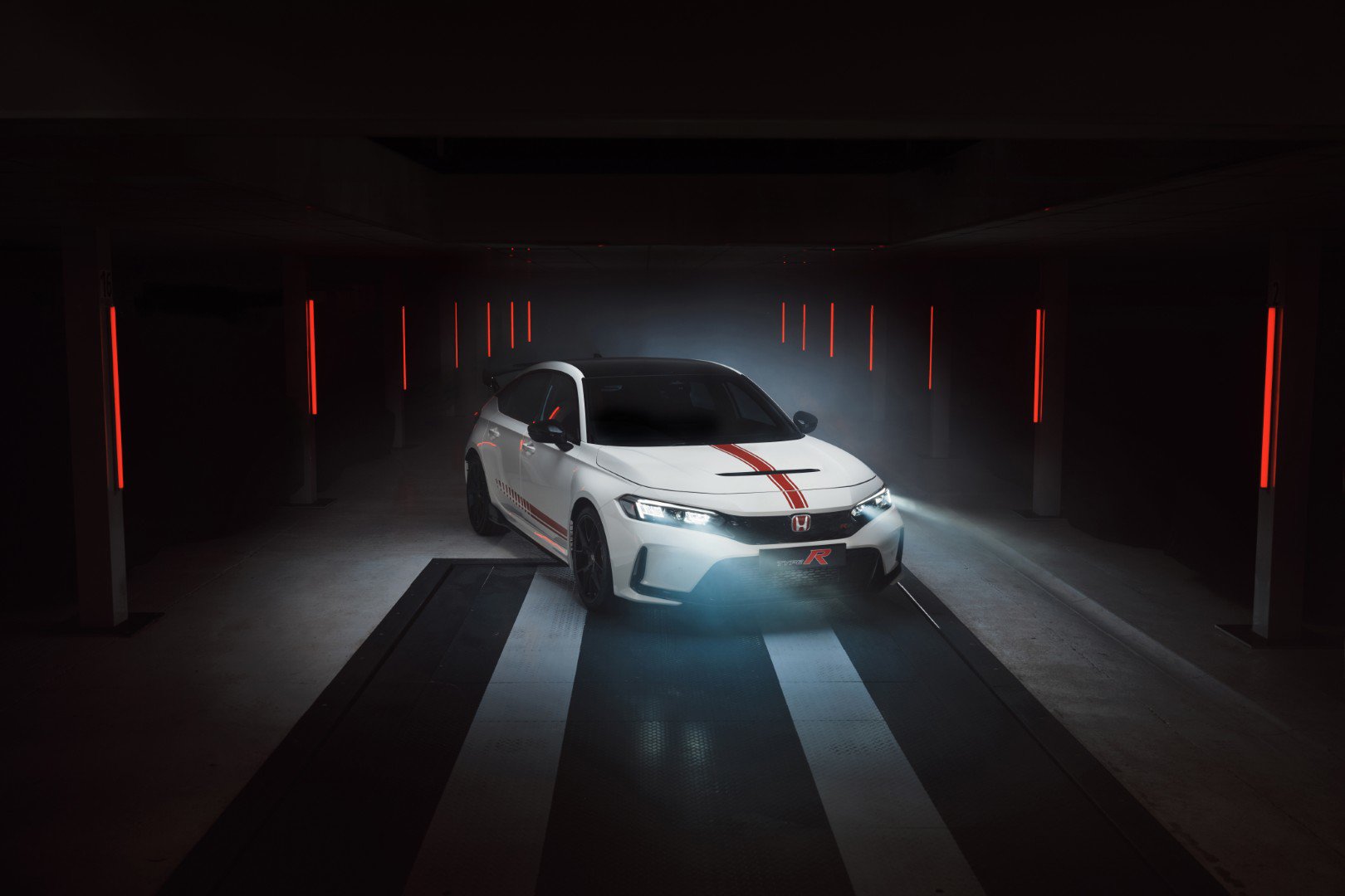 Honda Civic Type R bản đặc biệt chỉ 40 chiếc có gì đặc biệt? - 3