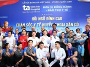 Huyền thoại Manchester Reds trải nghiệm chăm sóc y tế hiện đại tại Bệnh viện Tâm Anh, giao lưu cùng người hâm mộ