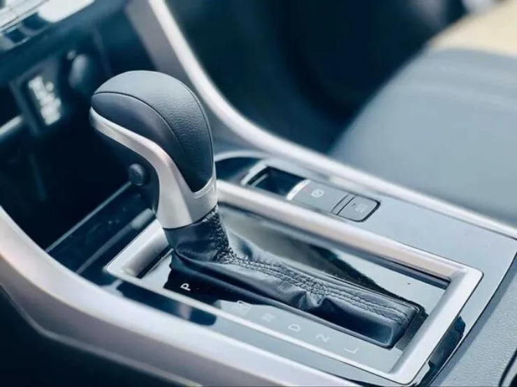Mitsubishi Xpander: “Bán ầm ầm” dù bị chê an toàn kém xa các đối thủ - 8