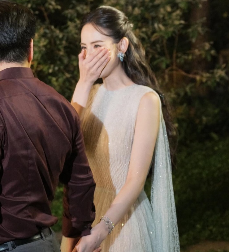 Chỉ sau 3 tháng tìm hiểu, Hương Liên đã được doanh nhân cầu hôn